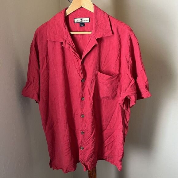 Tommy Bahama Mens Large 100% Silk Hawaiian Camp Shirt Red Floral - Picture 1 of 10